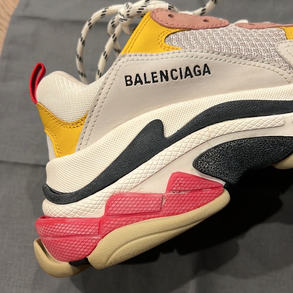 🔹BALENCIAGA TRIPLE S TRAINERS - Picture 14 of 16